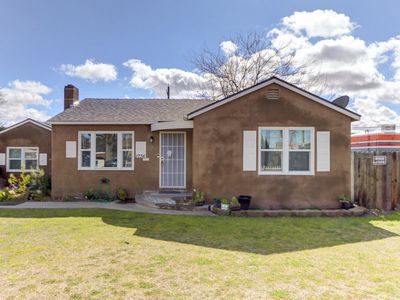 1736 E Brown Ave, Fresno, CA, 93703