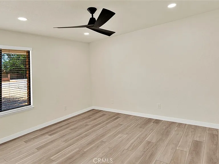 15262 El Centro St — Photo 36