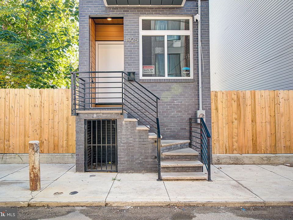 1st image of 1925 N Orianna St