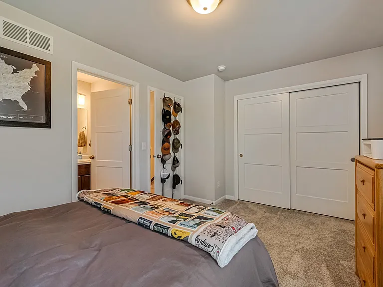 2720 Spark St — Photo 16