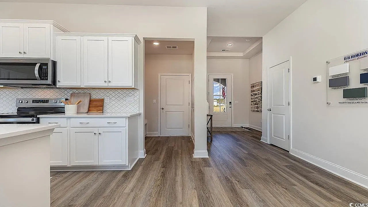 3 bed, 1733 sqft, $2,150 — Photo 3