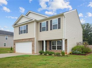158 Culloden Dr, Mocksville, NC 27028