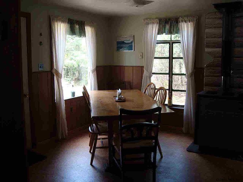 4th image of 60 Crosby Road