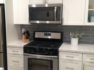 685 Arneill Rd, Camarillo, CA 93010