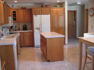 1402 Swan Ridge Trl, De Pere, WI 54115