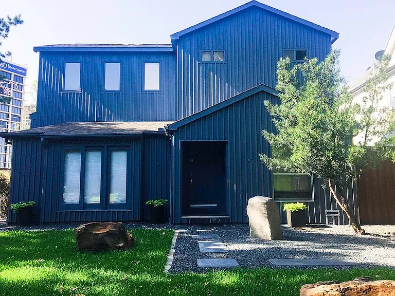 2809 Dyer St — Photo 1