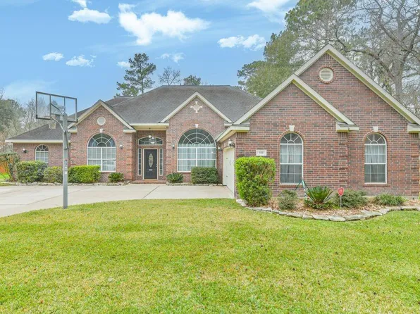 919 McDaniel Dr, Magnolia, TX 77354