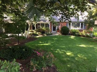 1384 Ruffner Rd, Niskayuna, NY 12309