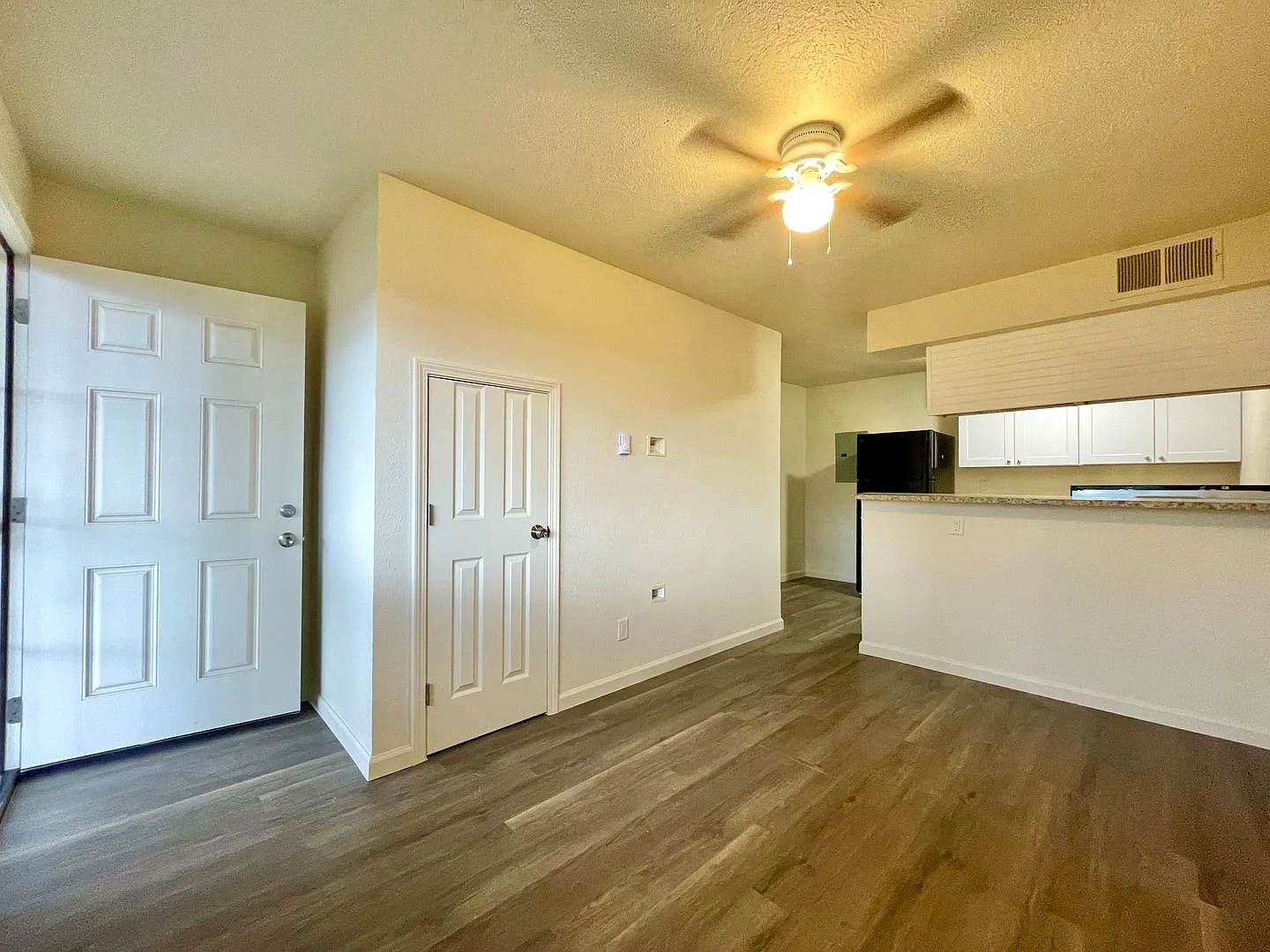 Chico Apartments — Photo 1