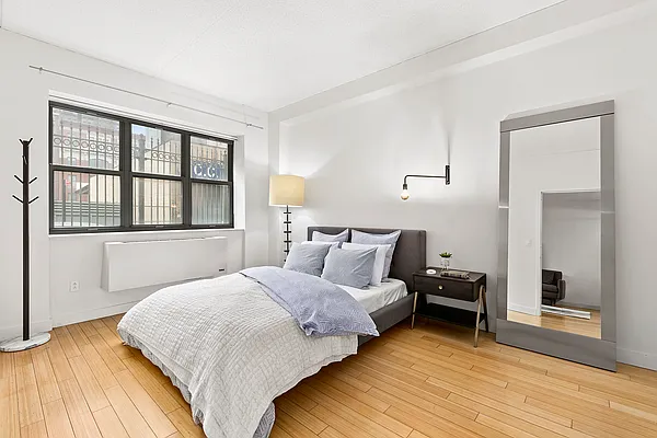 Sold by Compass | media 4