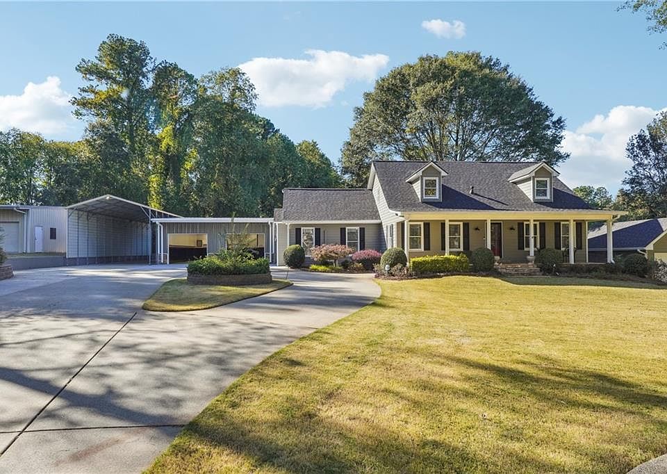 1st image of 2401 Pinkney Dr