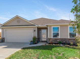 21719 Franklin St, Spring Hill, KS 66083