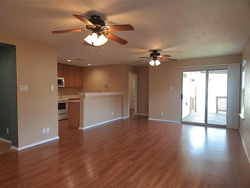 273 Tower Dr Photo 1