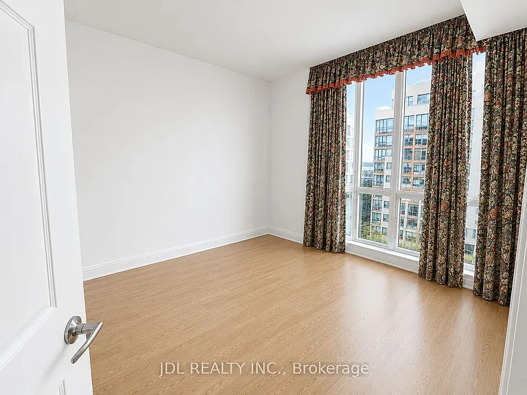 761 Bay St #2612 — Photo 9