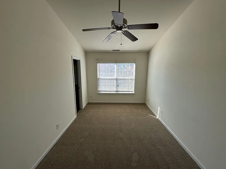 6918 Creft Cir — Photo 10