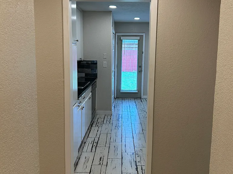 423 Marsha St — Photo 15