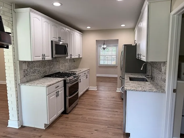 318 Wildforest Dr — Photo 9