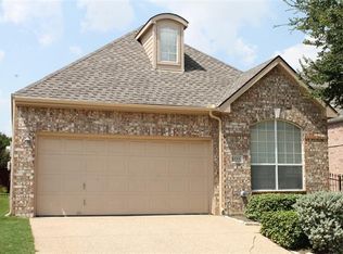 8111 Locust St, Irving, TX 75063