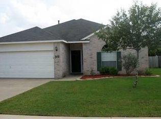 302 Pheasant Cv, Hutto, TX 78634