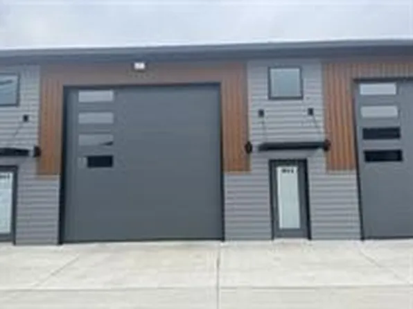 3957 21st St SE #810, Mandan, ND 58554
