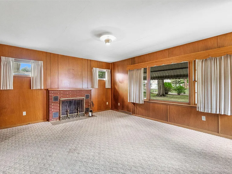 1238 S Hill Dr — Photo 14