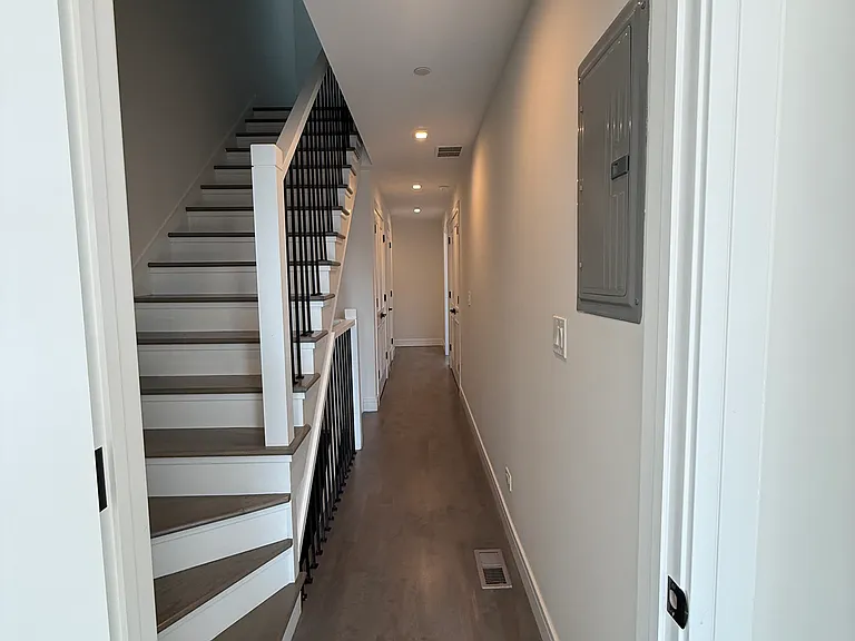 719 N Elizabeth St #3N — Photo 26