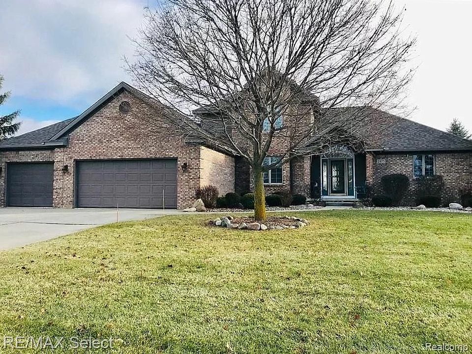 2nd image of 2475 Misty Ln