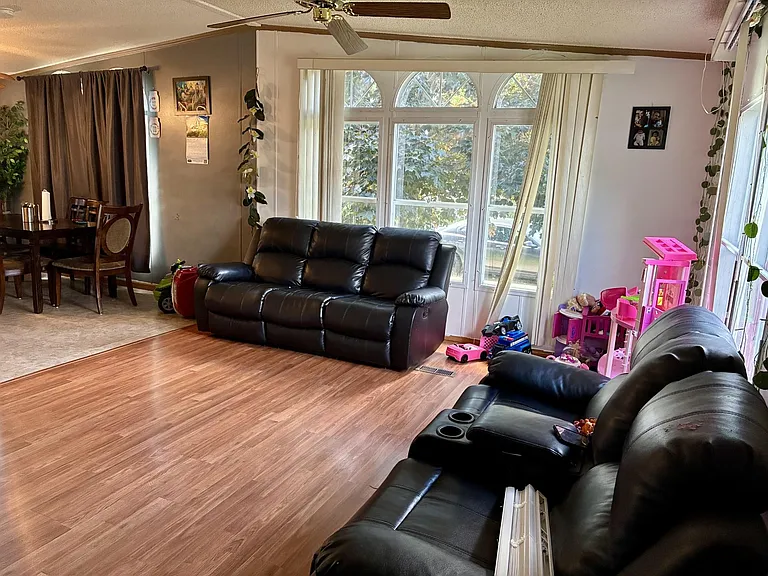 840 Bel Air Ln — Photo 5