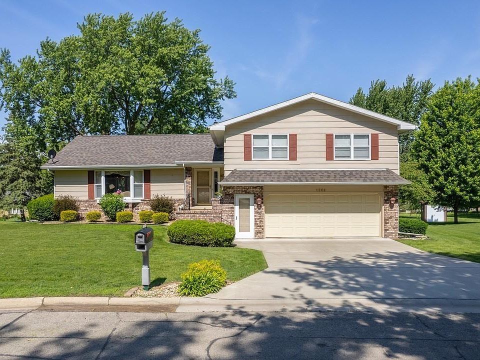 1st image of 1202 Ellis Dr
