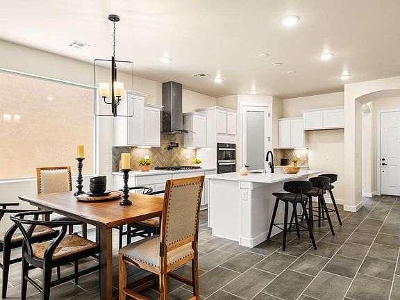 5th image of 512 Spanish Walk Pl NW