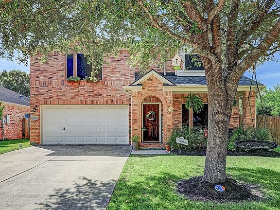 2nd image of 205 Meadowhill Ln