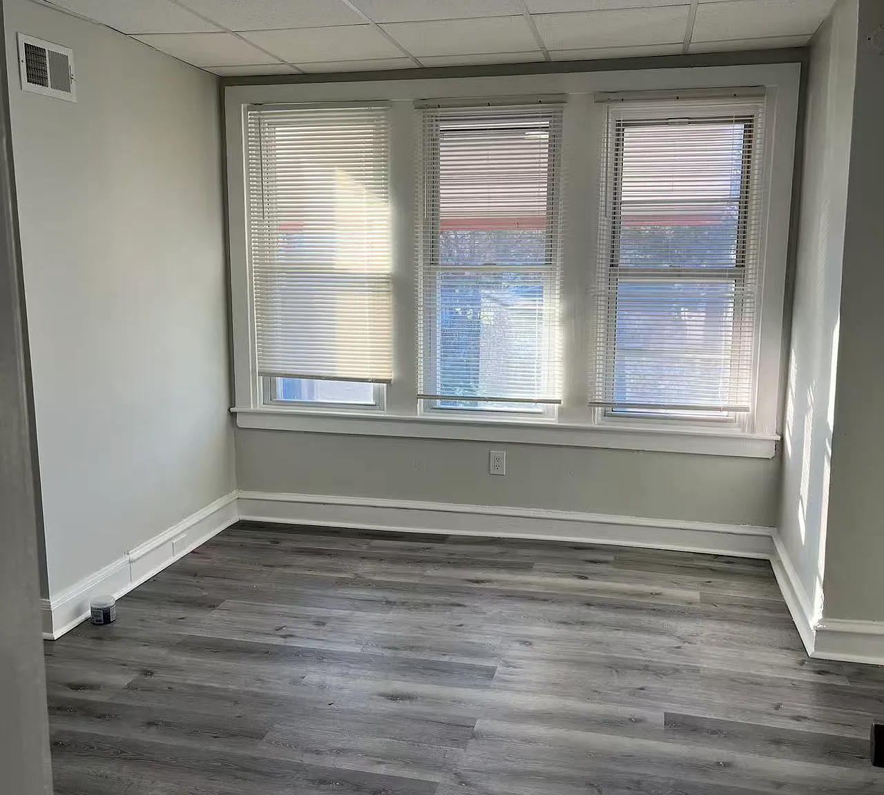 2 bed, 750 sqft, $1,100 — Photo 3