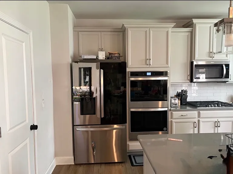3477 Spruce Way SW — Photo 4