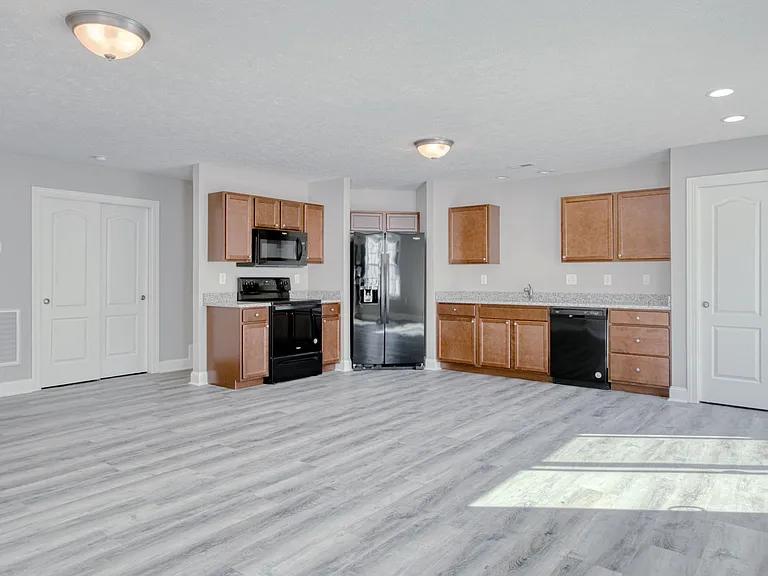 1210 Providence Blvd — Photo 9