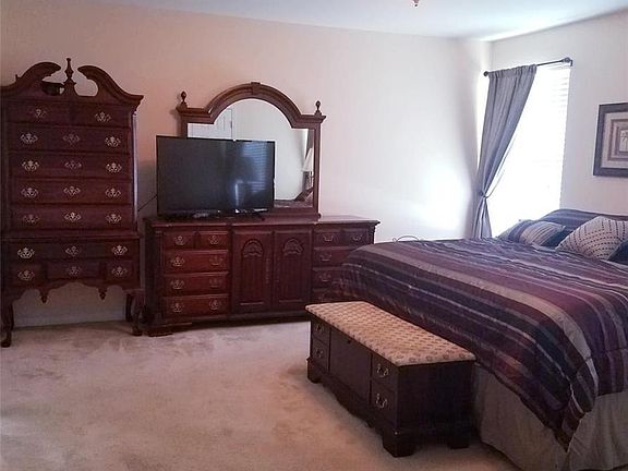 Spacious Master fits king size bed