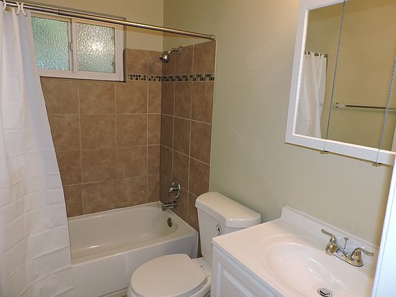 5th image of 2321 Q St APT 7