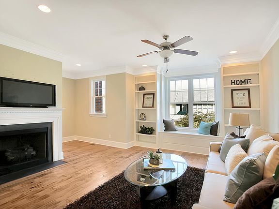 3rd image of 9527 Creek Summit Cir #9527