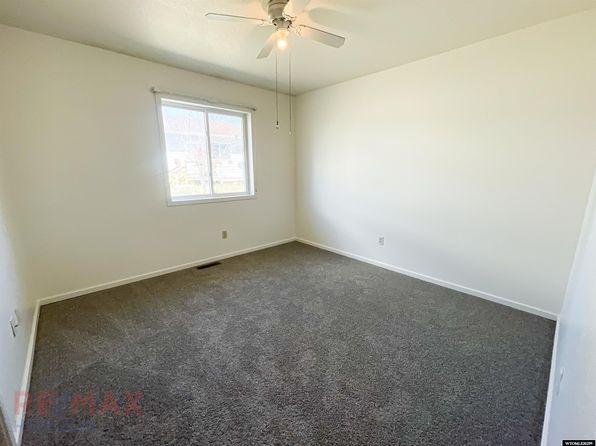 351 N Kansas Ave, Guernsey, WY 82214