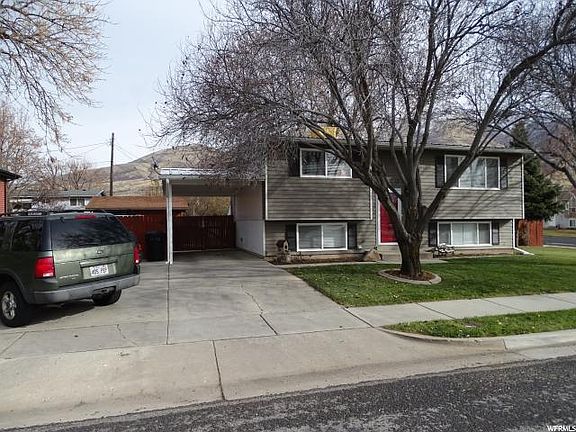 2nd image of 1089 Shannon Cir