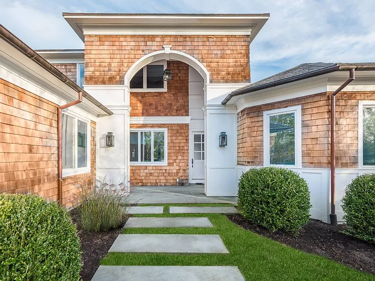 38 Fairlawn Dr — Photo 4
