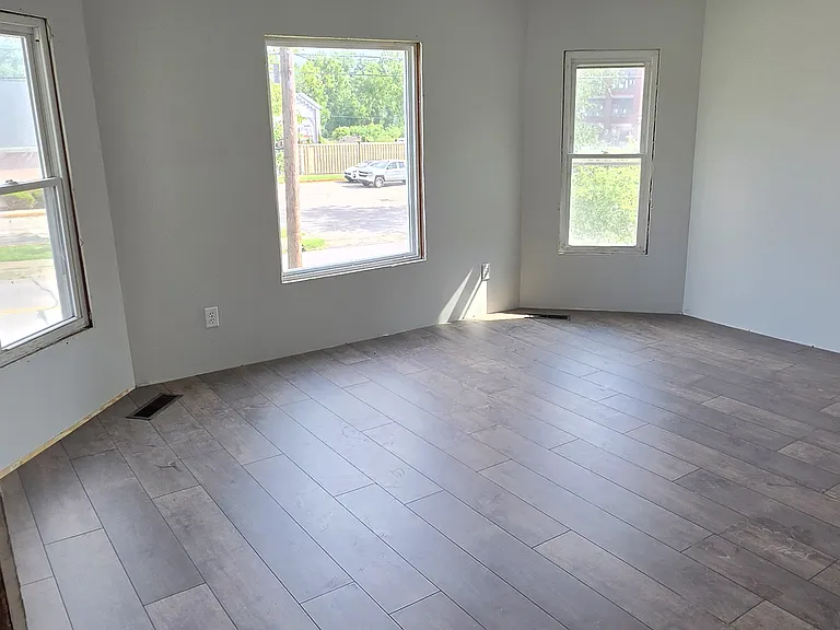 1017 Greene St — Photo 12