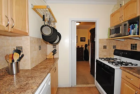 Sold by Better Homes & Gardens FH Realty | media 27