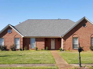 13096 Sandbourne Dr, Olive Branch, MS 38654