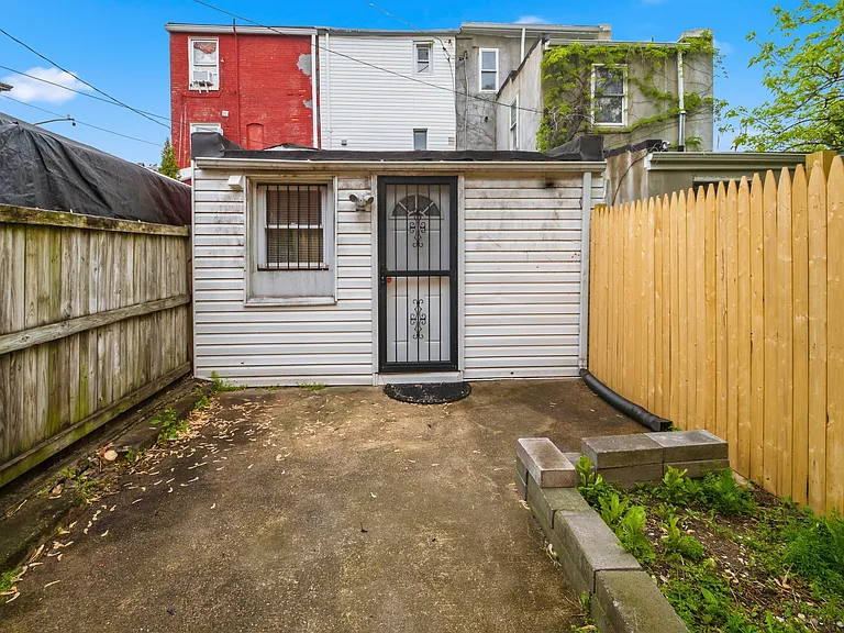 1509 McHenry St — Photo 22