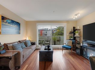 1315 Esquimalt Rd #313, Esquimalt, BC V9A3P5
