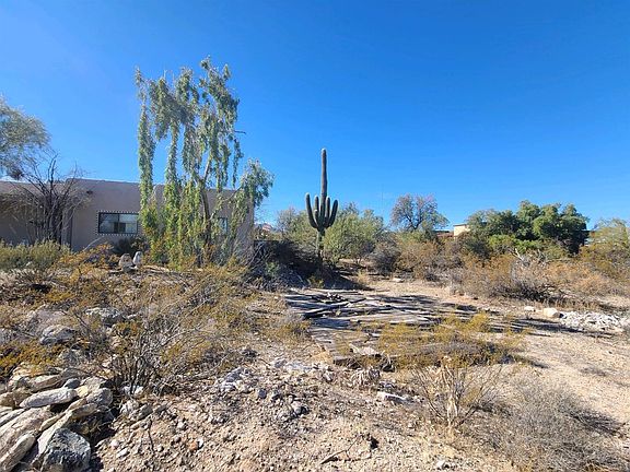 2nd image of 4885 N Acacia Ln