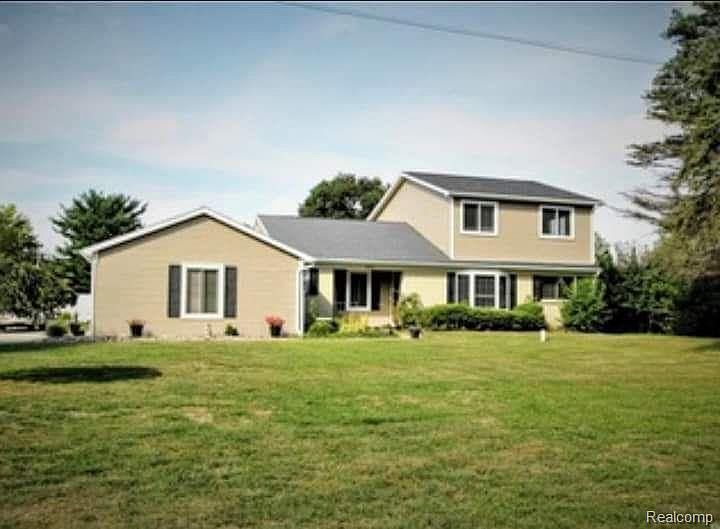 9453 White Lake Rd, Fenton, MI 48430 Zillow