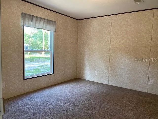 877 SE 38th Way — Photo 17