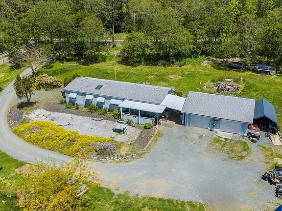 2nd image of 2447 Stringer Gap Rd