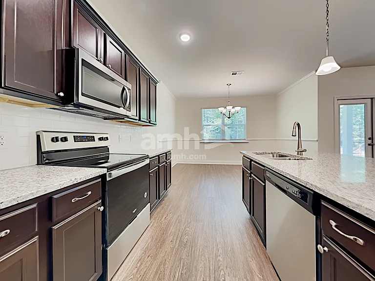 404 Ronter Ct — Photo 4